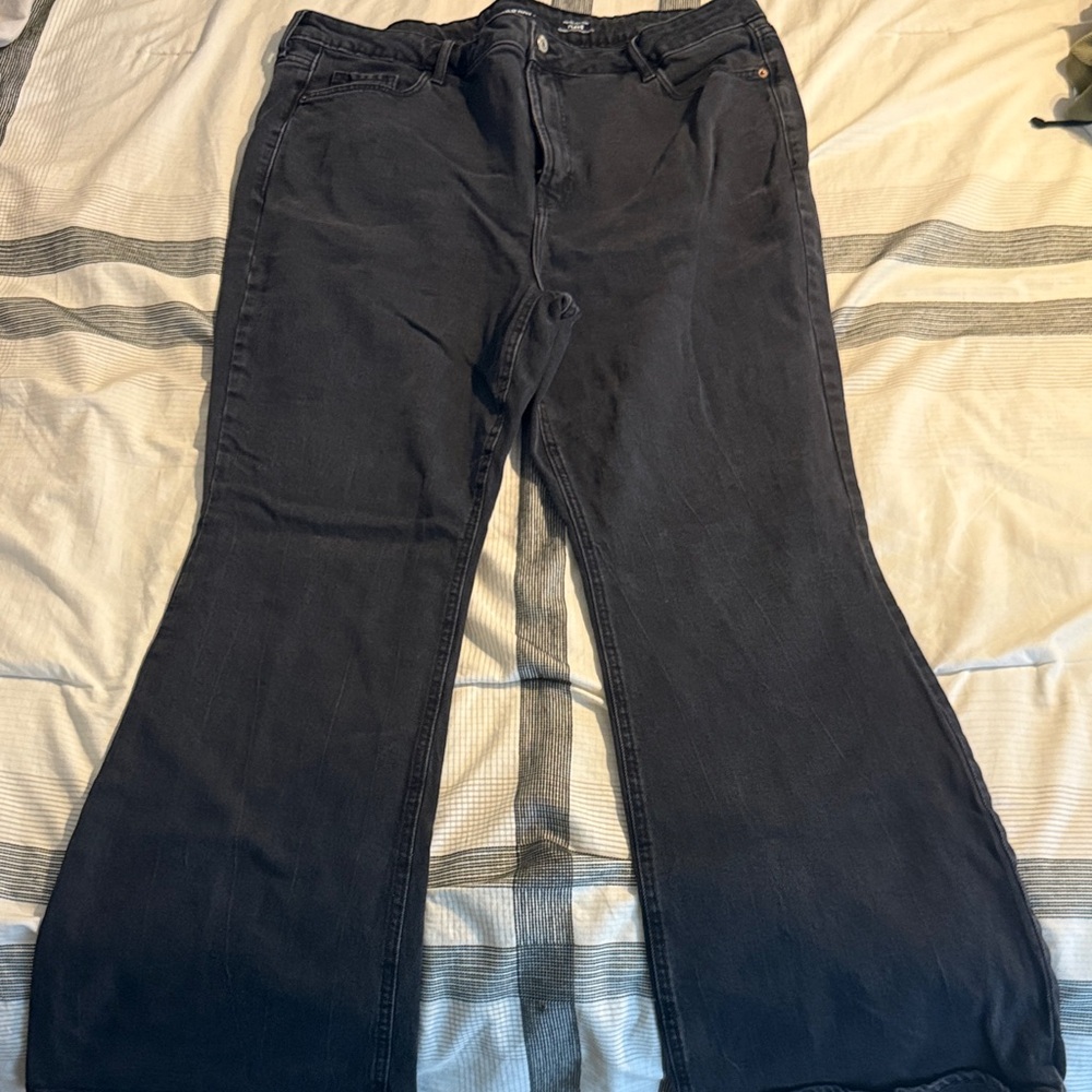 Old Navy Women's Charcoal Flare Jeans